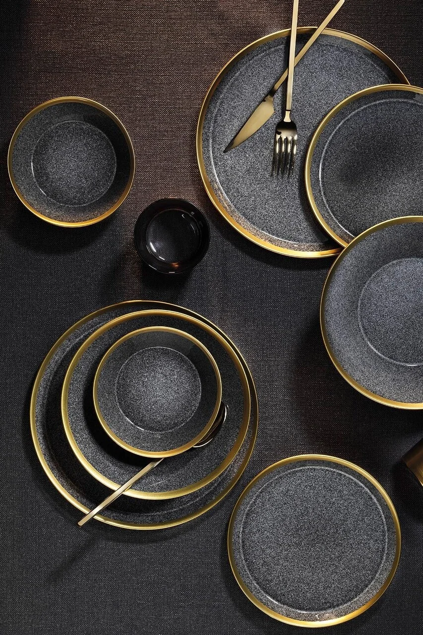 Serviciu de masa (16 piese), L'essentiel Maison, 719KTP9738, Farfurie: 20 x 20 x 3 cm (4 bucăți), Negru Serviciu de masa (16 piese), L'essentiel Maison, 719KTP9738, Farfurie: 20 x 20 x 3 cm (4 bucăți), Negru