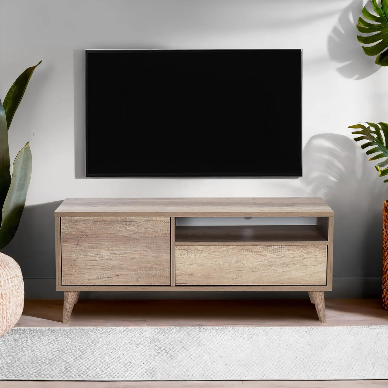 Comoda TV, Hanah Home, Tvr-311-Tt-1, 120x50x40 cm, Nuc deschis Comoda TV, Hanah Home, Tvr-311-Tt-1, 120x50x40 cm, Nuc deschis