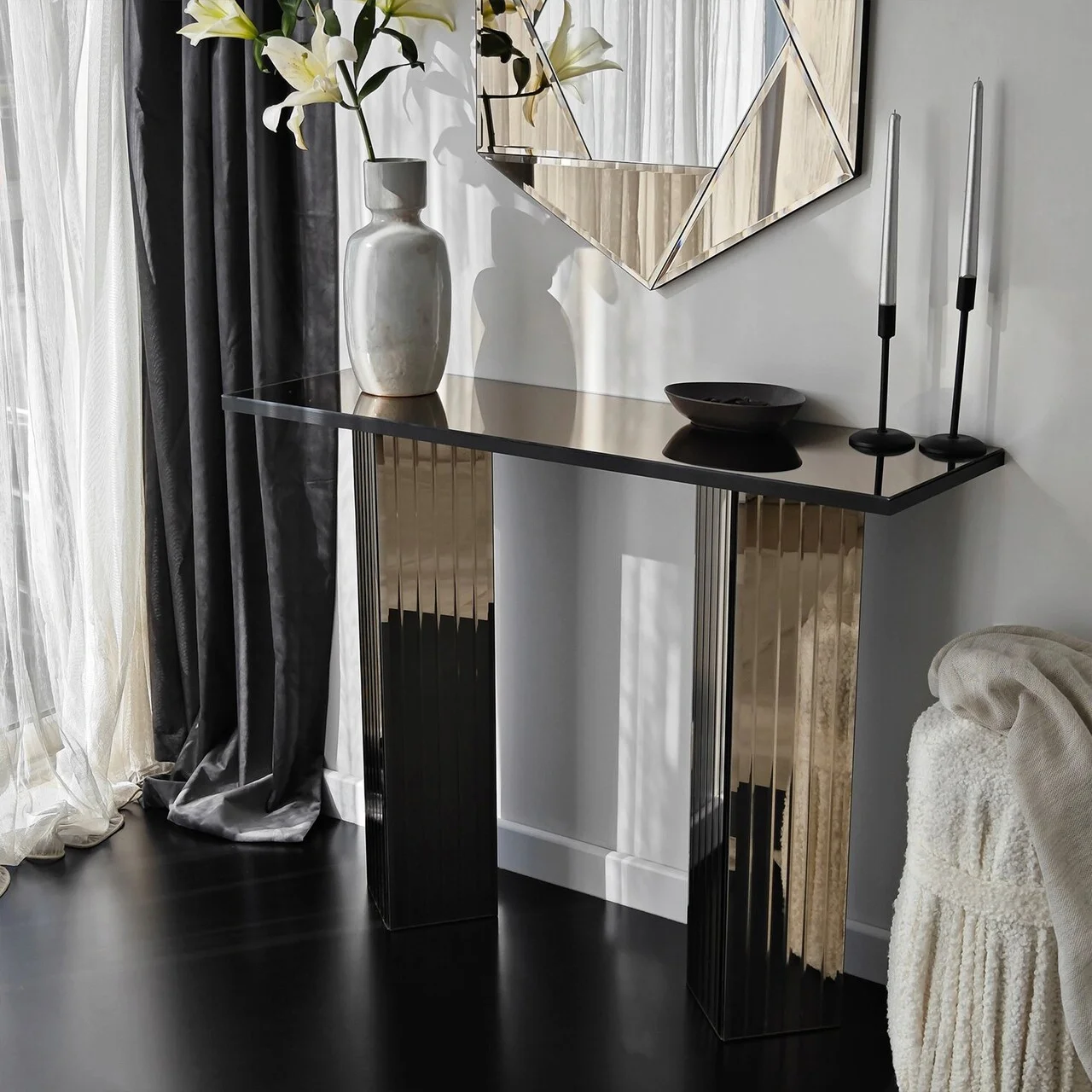 Dulap, Hanah Home, Dresser 2B, 105x80x34 cm, Bronz Dulap, Hanah Home, Dresser 2B, 105x80x34 cm, Bronz